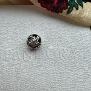 Pandora x Harry Potter Retired Castle and Crest Charm